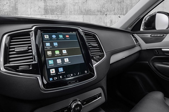 Volvo XC90 18 of 30