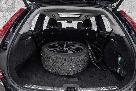 Volvo XC90 23 of 30