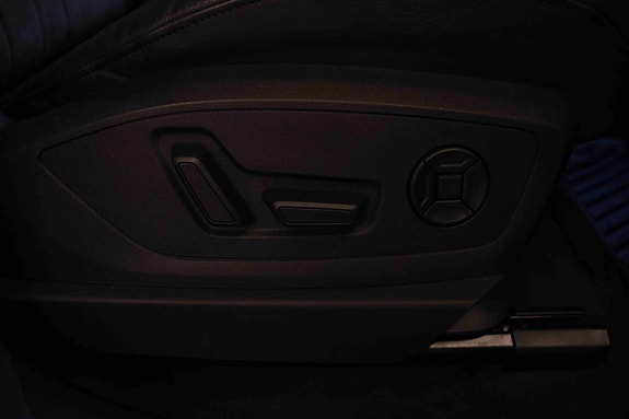 Audi e-tron 11 of 30