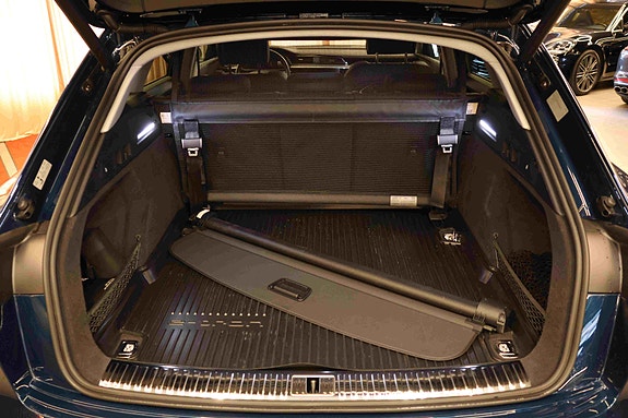 Audi e-tron 13 of 30