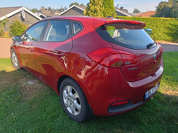 Kia Ceed 3 of 15