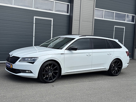 Skoda Superb 2 of 30