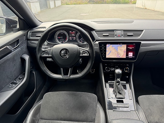 Skoda Superb 26 of 30