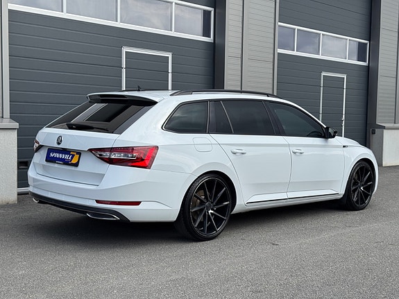 Skoda Superb 12 of 30
