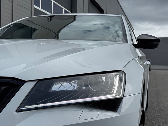 Skoda Superb 4 of 30