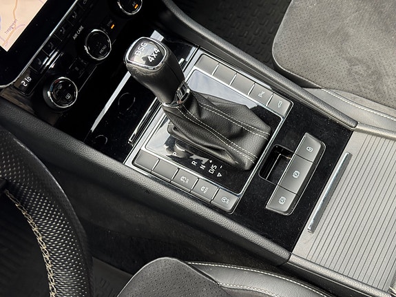 Skoda Superb 30 of 30
