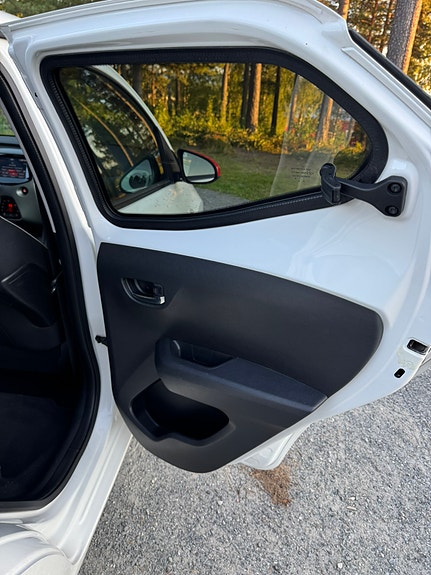 Toyota Aygo 7 of 26