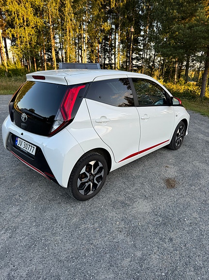 Toyota Aygo 24 of 26