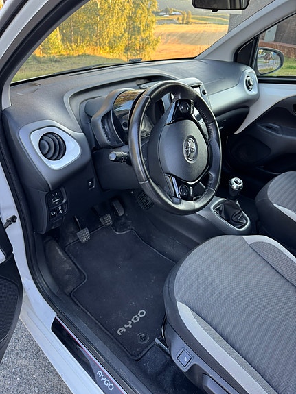 Toyota Aygo 19 of 26
