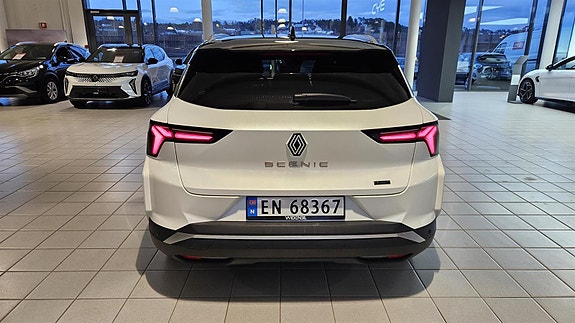 Renault Scenic E-Tech 6 of 30