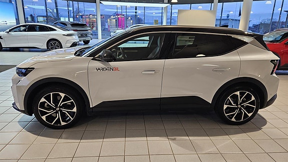 Renault Scenic E-Tech 4 of 30