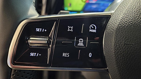 Renault Scenic E-Tech 16 of 30
