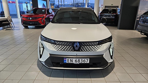 Renault Scenic E-Tech 2 of 30