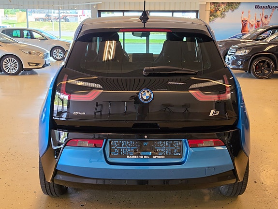 BMW i3 4 of 24
