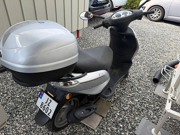 Piaggio Fly 50 3 of 3
