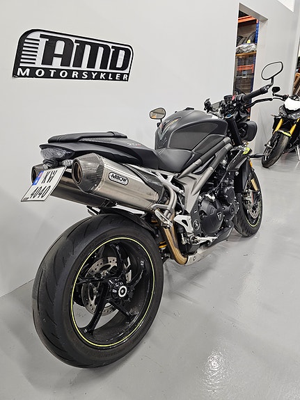 Triumph Speed Triple 1050 RS 4 of 11