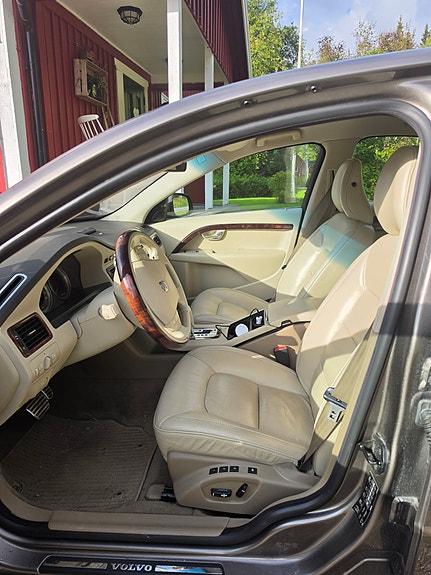Volvo S80 6 of 9