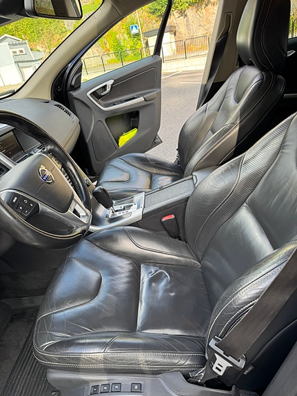 Volvo XC60 15 of 22