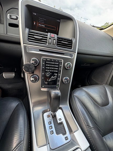 Volvo XC60 14 of 22