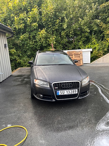 Audi A4 2 of 18