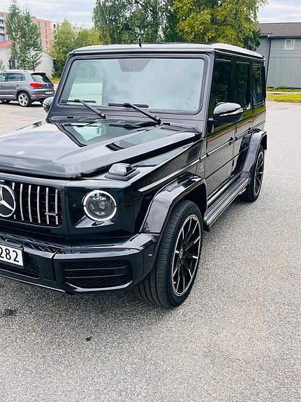 Mercedes-Benz G350 d 2 of 30