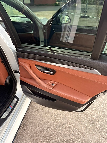 BMW 520d 14 of 20