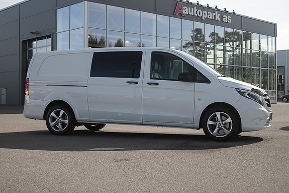 Mercedes-Benz Vito 119 2 of 24