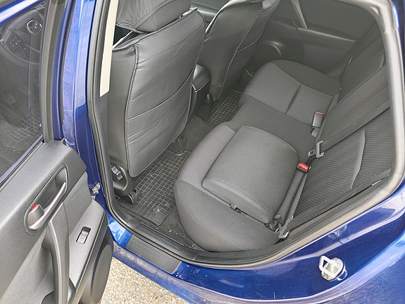 Mazda 3 8 of 30