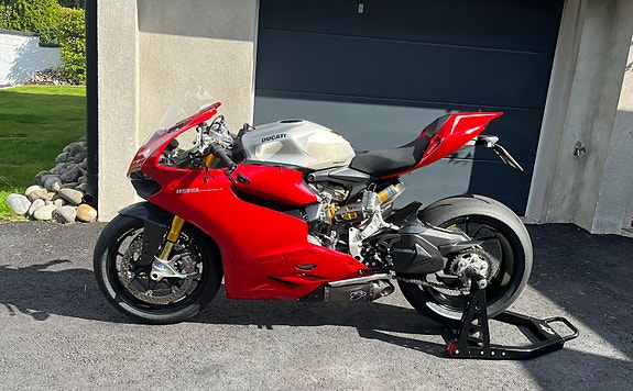 Ducati 1199 Panigale S ABS 4 of 30