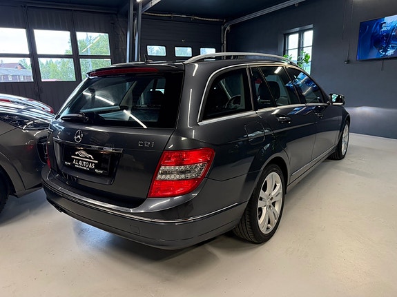 Mercedes-Benz C200 9 of 30