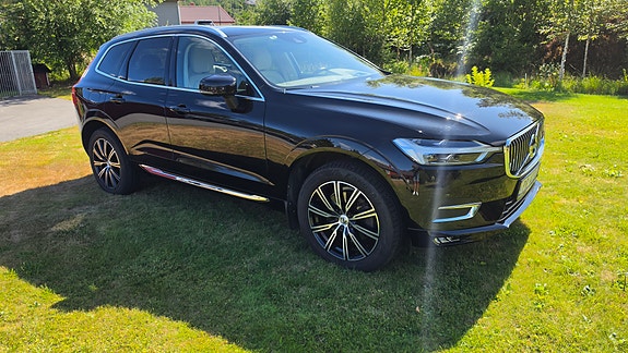 Volvo XC60 3 of 22