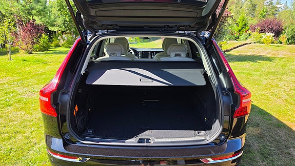 Volvo XC60 6 of 22