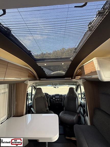 Adria Coral Nordkapp Edition 670 SL – 2019 – 150 hk automat – 1 eier 4 of 30