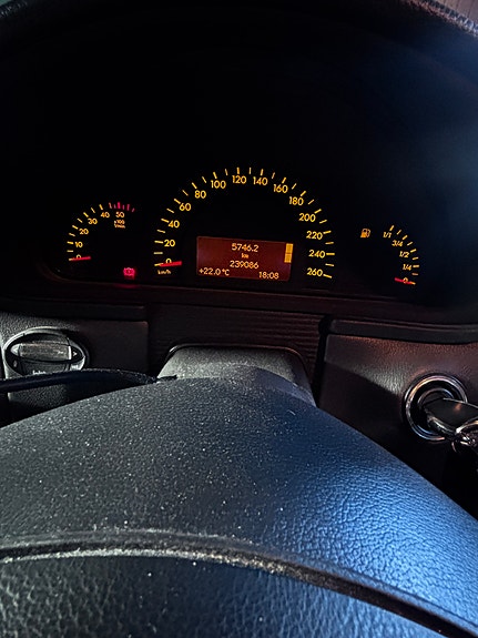 Mercedes-Benz C200 d 7 of 10