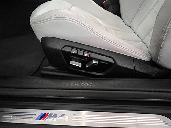 BMW M4 24 of 30