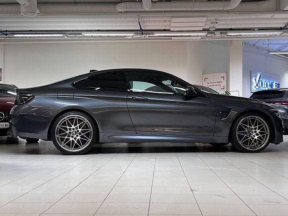 BMW M4 8 of 30