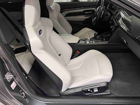 BMW M4 29 of 30