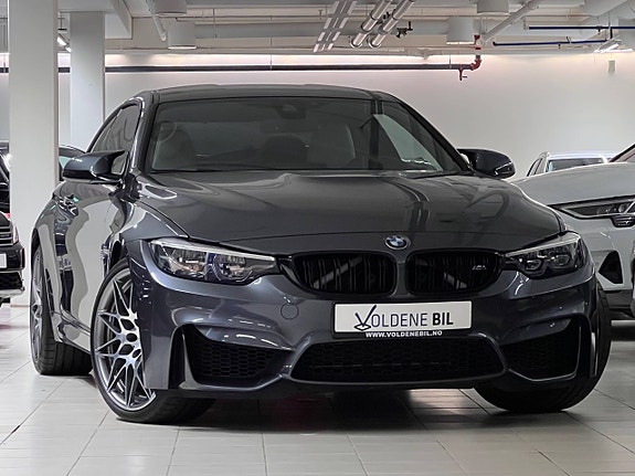 BMW M4 4 of 30
