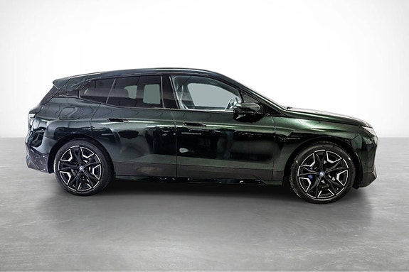 BMW iX 7 of 30