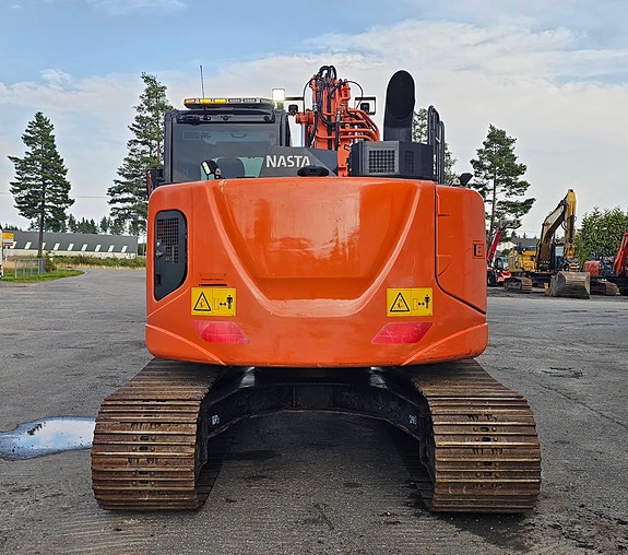 Hitachi ZX135US-6, 2018 mod, 8860 timer, 2 skuffer, opplegg til rototilt, Sentralsmøring. 4 of 30