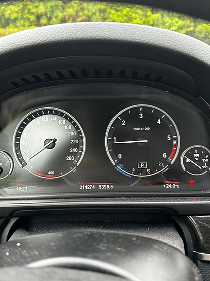 BMW 525d 11 of 13