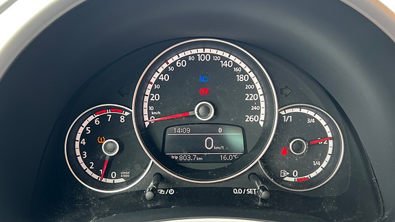 Volkswagen Beetle 24 of 30