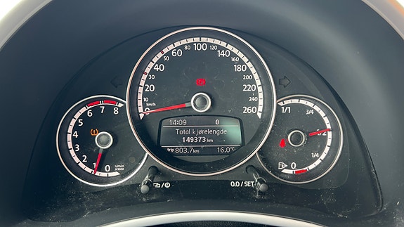 Volkswagen Beetle 25 of 30