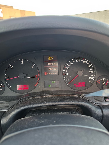 Audi A8 29 of 30