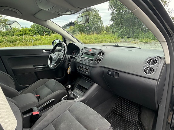Volkswagen Golf Plus 17 of 19