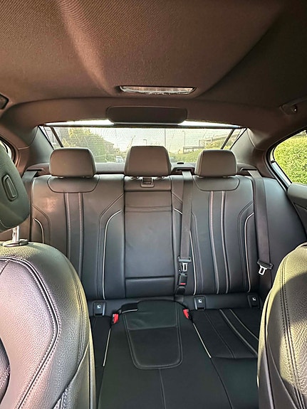 BMW 530e 12 of 16