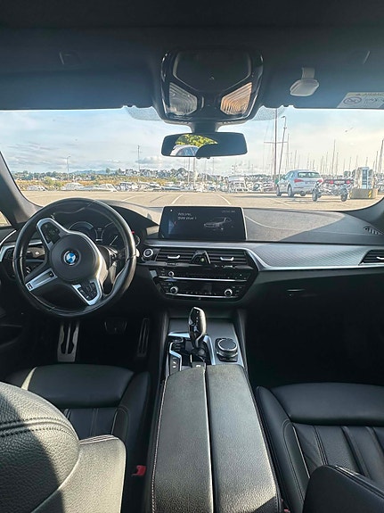 BMW 530e 11 of 16