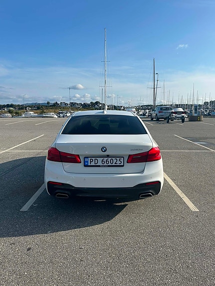 BMW 530e 5 of 16