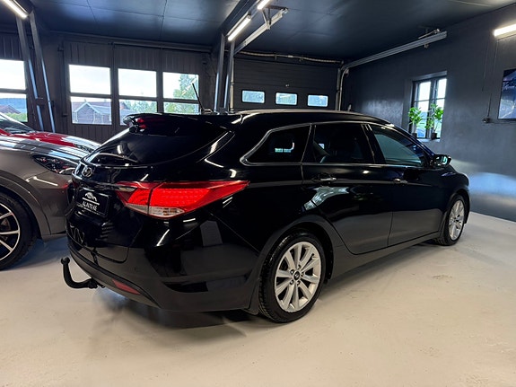 Hyundai i40 10 of 30