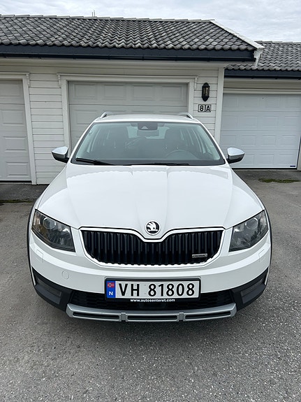 Skoda Octavia Scout 3 of 20